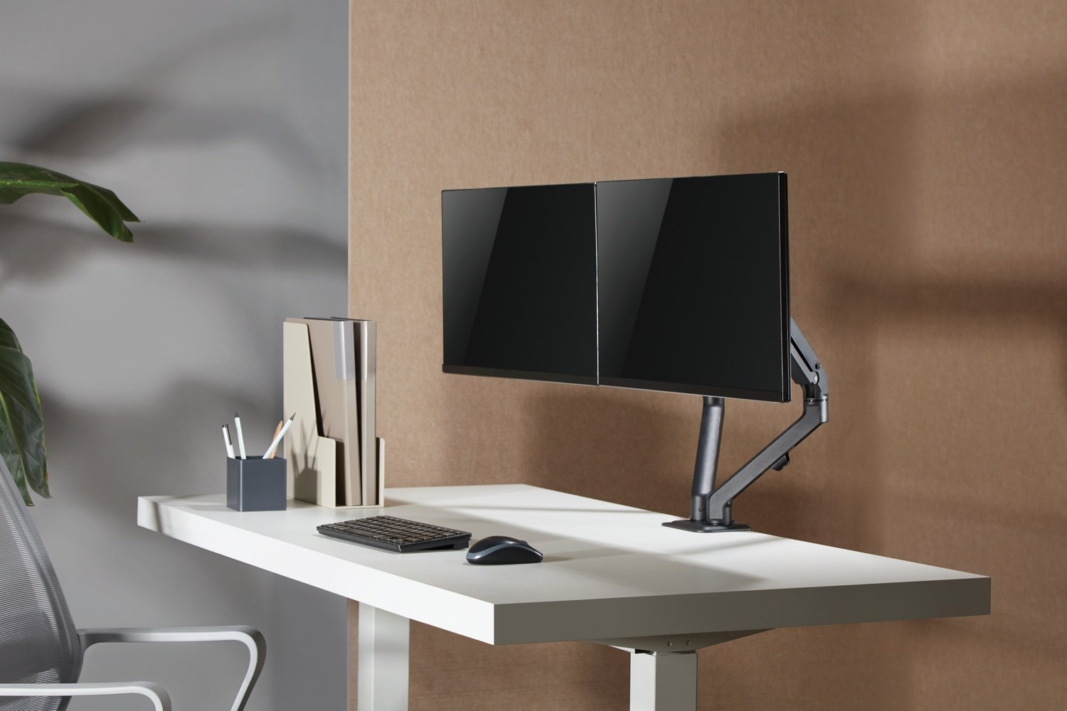 NÖRDIC näyttövarsipöytäteline kahdelle näytölle, 17"-27", alumiini ja teräs, musta, näyttöteline