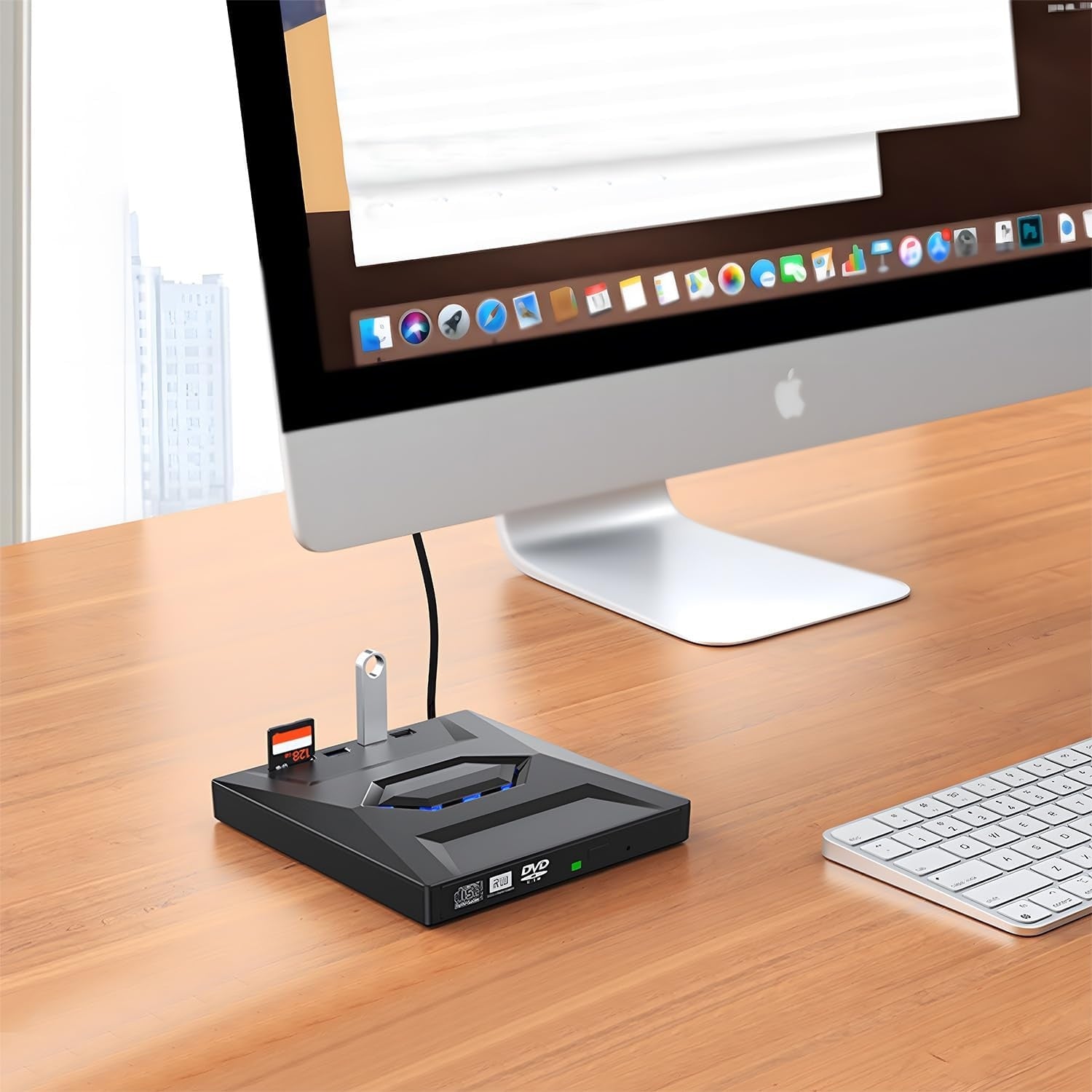 NÖRDIC Kannettava CD Poltin ja soitin sekä USB-hubi SD-kortinlukijalla 2xUSB-A 1xUSB-C