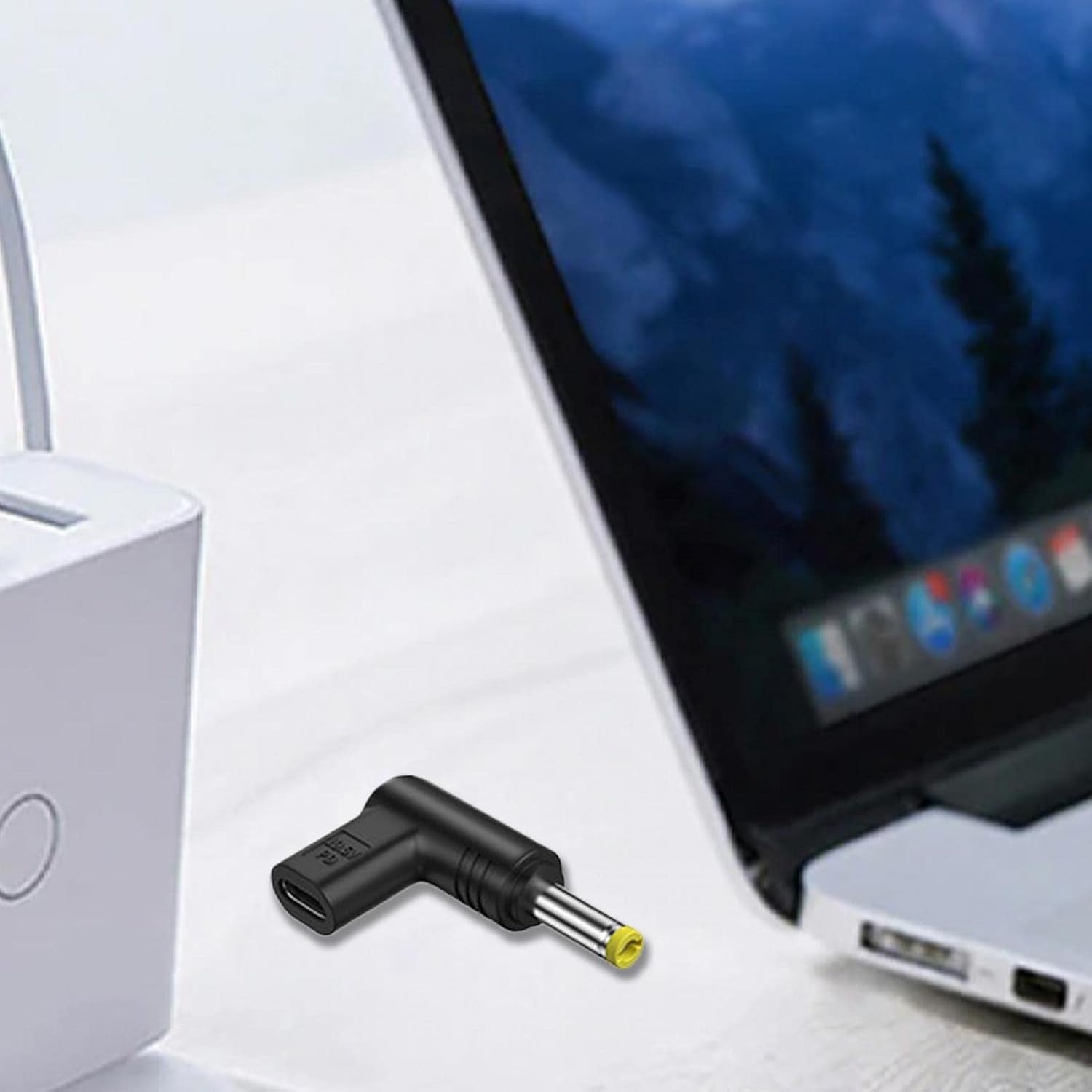 NÖRDIC Kannettava-tietokoneen adapteri USB-C:stä DC 7,9x5,5mm 100W